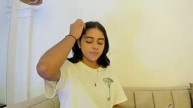 Snapshot of natalia_aguirre1 chatting on October 13, 12:29 pm natalia aguirre1 online show from October 13, 12:29 pm