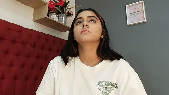 Snapshot of natalia_aguirre1 chatting on November 30, 12:28 pm natalia aguirre1 online show from November 30, 12:28 pm