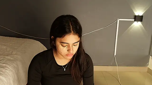 Snapshot of natalia_aguirre1 chatting on December 5, 12:04 pm natalia aguirre1 online show from December 5, 12:04 pm