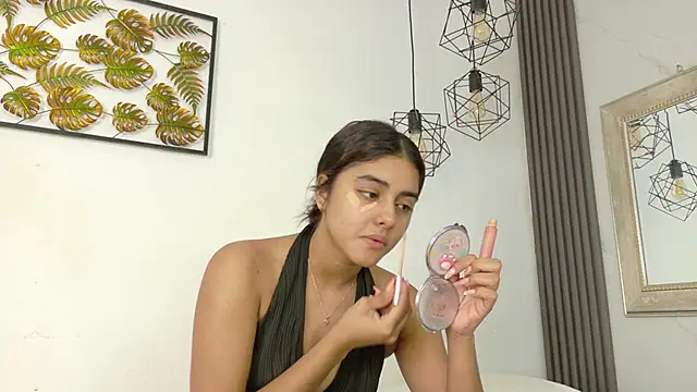 Snapshot of natalia_aguirre1 chatting on December 3, 12:04 pm natalia aguirre1 online show from December 3, 12:04 pm