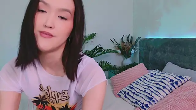 CarrieAmber online show from May 7, 1:58 pm