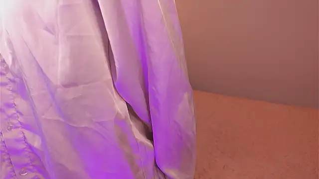 Snapshot of CarrieAmber chatting on October 2, 1:47 pm CarrieAmber online show from October 2, 1:47 pm