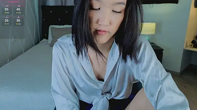 CarrieAmber online show from March 30, 2:07 pm