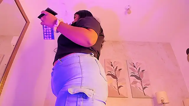 Snapshot of JOCELYN_SANTANA1 chatting on October 19, 12:19 pm JOCELYN SANTANA1 online show from October 19, 12:19 pm