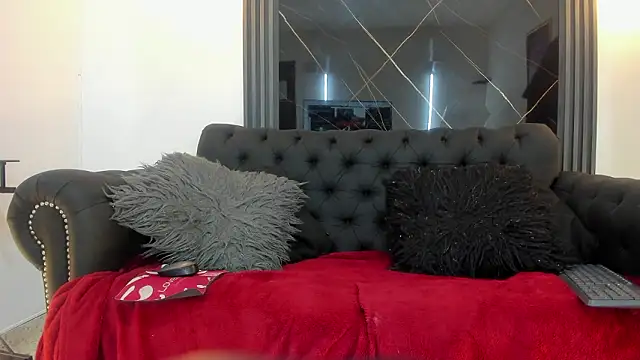 VickyJohnson1 online show from March 7, 8:36 pm