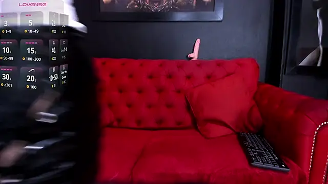 VickyJohnson1 online show from April 11, 8:23 pm