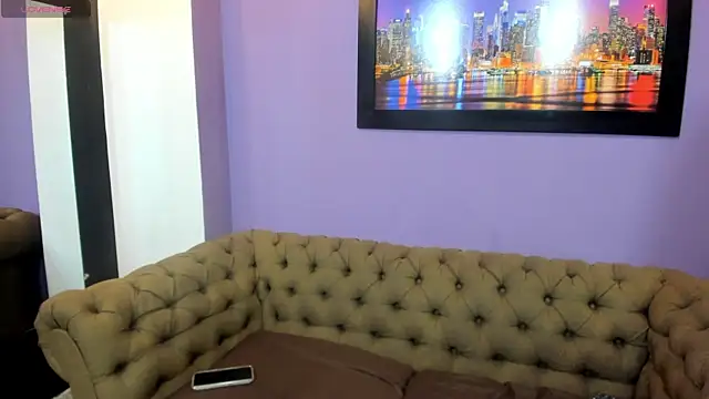 VickyJohnson1 online show from November 1, 8:25 pm