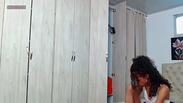 abigail f00x online show from December 20, 1:03 pm