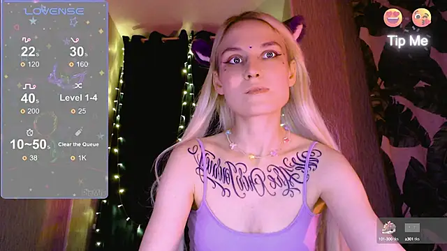 Snapshot of mischellemeow13 chatting on September 10, 2:54 am mischellemeow13 online show from September 10, 2:54 am