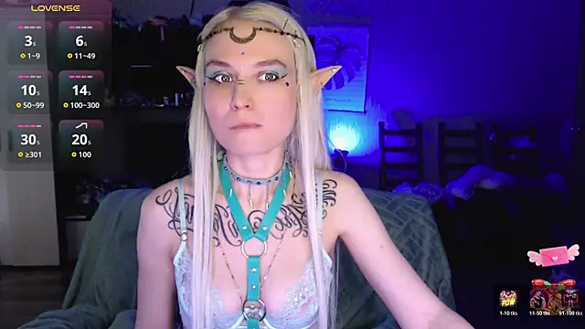 mischellemeow13 online show from May 7, 3:59 pm