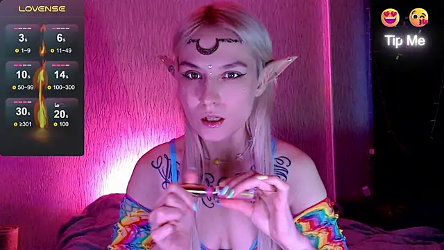 mischellemeow13 online show from November 4, 5:55 am