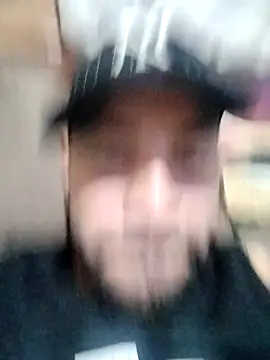 Snapshot of akeemdavid_05 chatting on February 19, 3:14 am akeemdavid 05 online show from February 19, 3:14 am