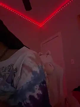 loveluna8 online show from October 20, 11:05 pm