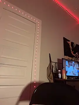 loveluna8 online show from December 23, 10:25 am