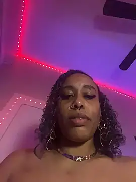 loveluna8 online show from December 3, 1:28 am