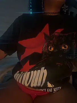 loveluna8 online show from March 28, 12:00 am