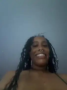 Snapshot of loveluna8 chatting on July 7, 12:35 am loveluna8 online show from July 7, 12:35 am