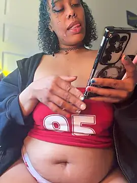 loveluna8 online show from March 29, 8:32 pm