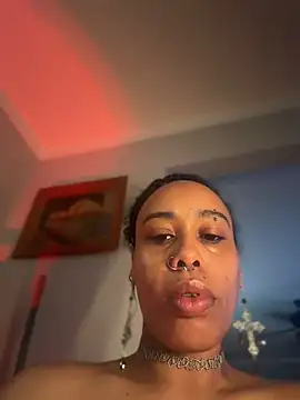 loveluna8 online show from April 14, 2:00 pm