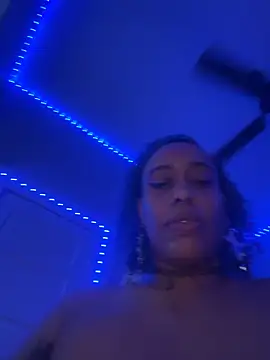 loveluna8 online show from April 2, 11:44 pm