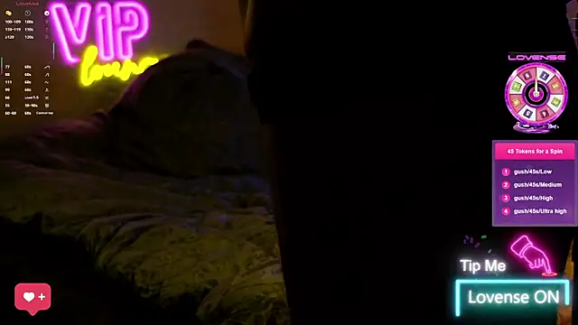 Snapshot of coupleofficial chatting on March 11, 10:42 pm coupleofficial online show from March 11, 10:42 pm