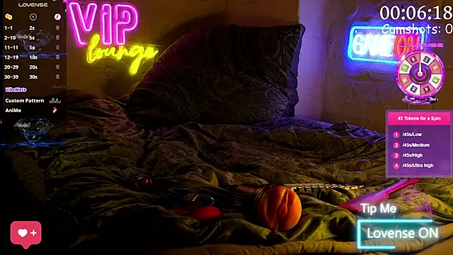 Snapshot of coupleofficial chatting on February 25, 10:53 pm coupleofficial online show from February 25, 10:53 pm