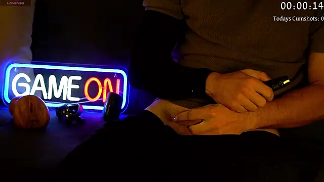 Snapshot of coupleofficial chatting on September 12, 9:36 pm coupleofficial online show from September 12, 9:36 pm