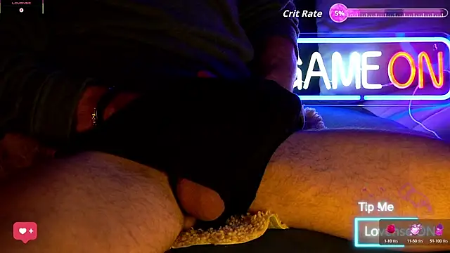 Snapshot of coupleofficial chatting on October 11, 9:27 pm coupleofficial online show from October 11, 9:27 pm