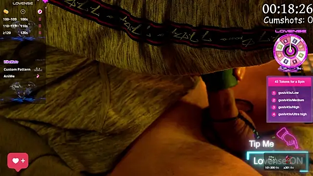 Snapshot of coupleofficial chatting on January 27, 10:49 pm coupleofficial online show from January 27, 10:49 pm