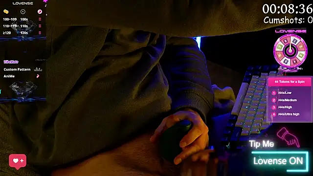 Snapshot of coupleofficial chatting on January 23, 10:01 pm coupleofficial online show from January 23, 10:01 pm