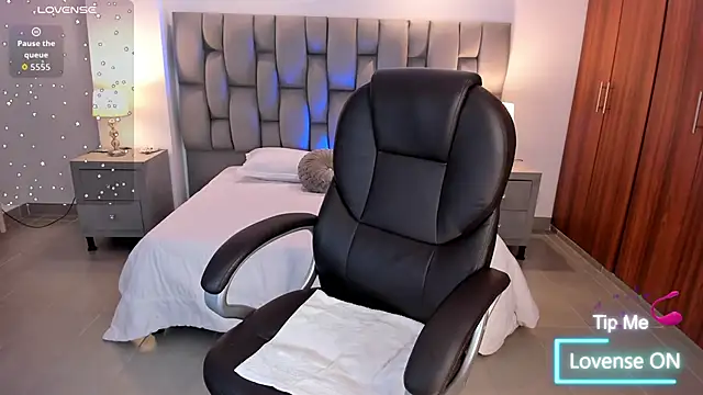 sarita evanss online show from February 14, 3:40 am