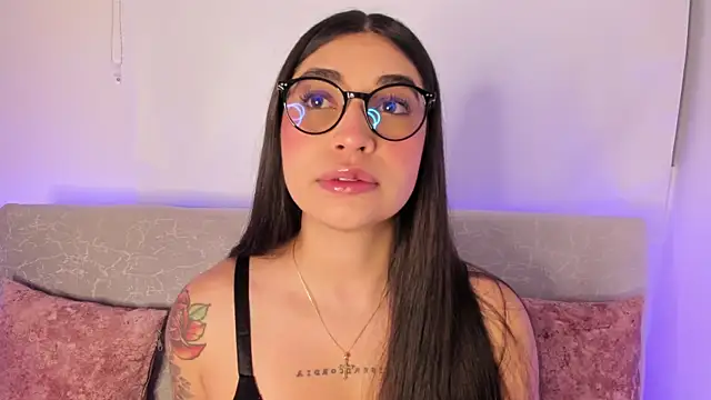 Snapshot of sensualhaven_ chatting on February 9, 11:57 pm sensualhaven online show from February 9, 11:57 pm
