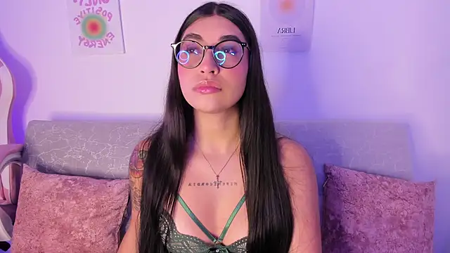 Snapshot of sensualhaven_ chatting on January 3, 11:23 pm sensualhaven online show from January 3, 11:23 pm