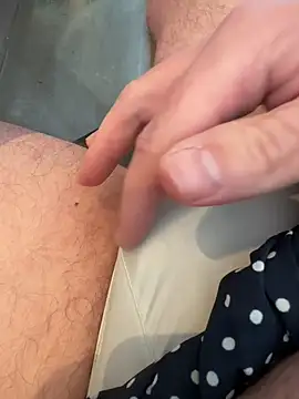 Voyeurpervert69 online show from February 25, 8:25 am