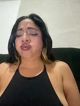 mysteriousgirl20 online show from May 12, 1:39 pm