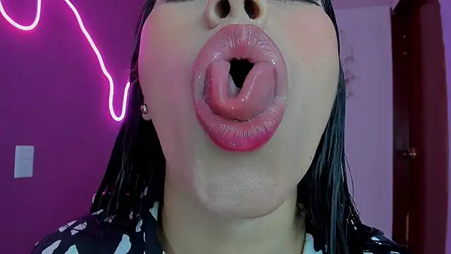  sulmatevans  online show from November 4, 1:48 pm