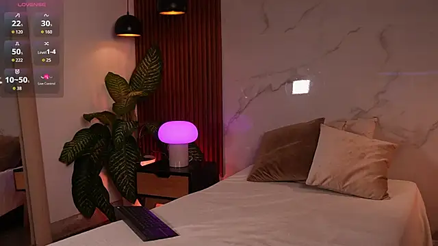 lexiee grey  online show from May 9, 12:19 pm