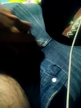 Snapshot of Escorpio66 chatting on February 19, 5:26 am Escorpio66 online show from February 19, 5:26 am