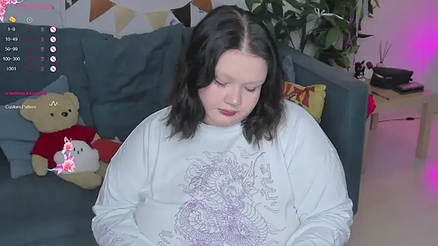 LilyBelll online show from October 4, 8:32 pm