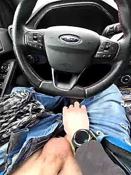 Snapshot of Titanhoott chatting on January 20, 12:49 pm Titanhoott online show from January 20, 12:49 pm