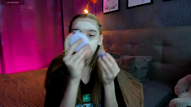 Lesi Moonie01 online show from October 25, 8:24 am