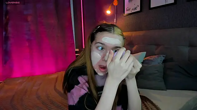 Lesi Moonie01 online show from September 28, 7:48 am