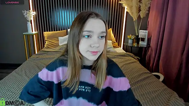 Lesi Moonie01 online show from March 24, 9:20 am