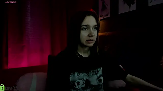 Snapshot of Lesi_Moonie01 chatting on June 30, 9:31 am Lesi Moonie01 online show from June 30, 9:31 am