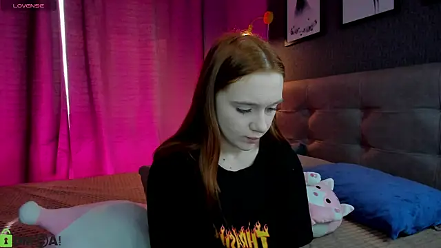 Lesi Moonie01 online show from April 7, 9:00 am