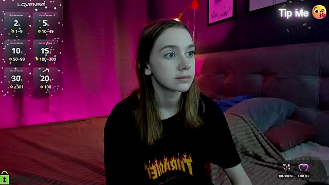 Lesi Moonie01 online show from February 18, 9:39 am