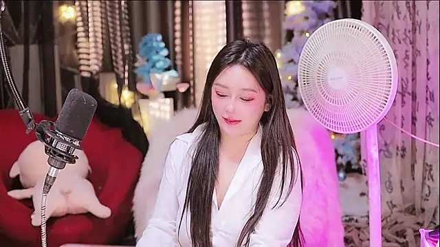 Snapshot of Missy_Nana21 chatting on September 17, 3:25 pm Missy Nana21 online show from September 17, 3:25 pm