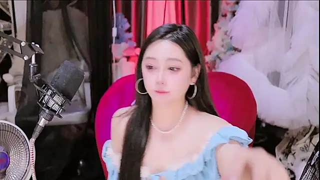 Missy Nana21 online show from May 2, 4:01 pm