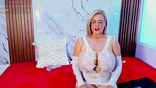 AdelyGinn online show from December 20, 2:20 pm