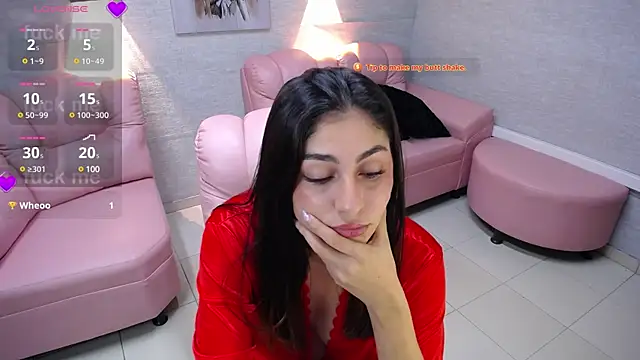 Snapshot of Alaya_cute chatting on February 11, 2:57 am Alaya cute online show from February 11, 2:57 am